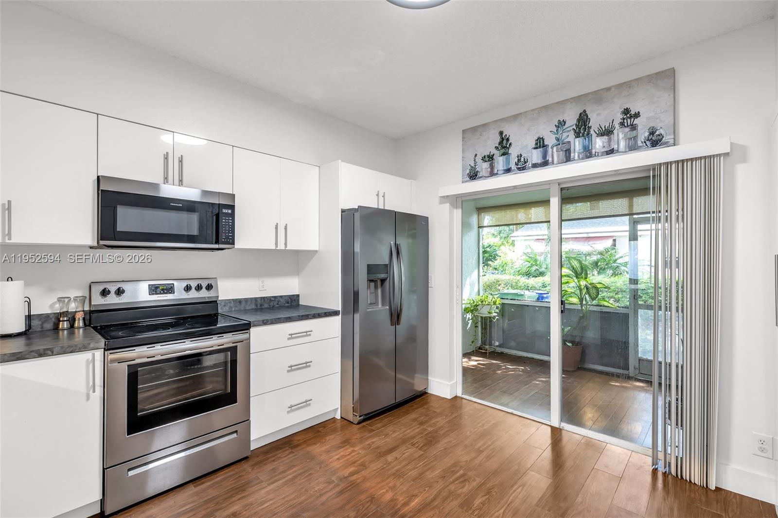 3340 2 / 3 1110 кв.футов $ 2026-01-26 0 Фото