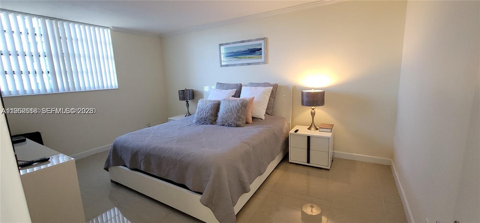 Photo of 3001 Ocean Dr #825, Hollywood, Florida, 33019 -