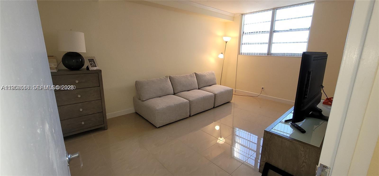 Photo of 3001 Ocean Dr #825, Hollywood, Florida, 33019 -