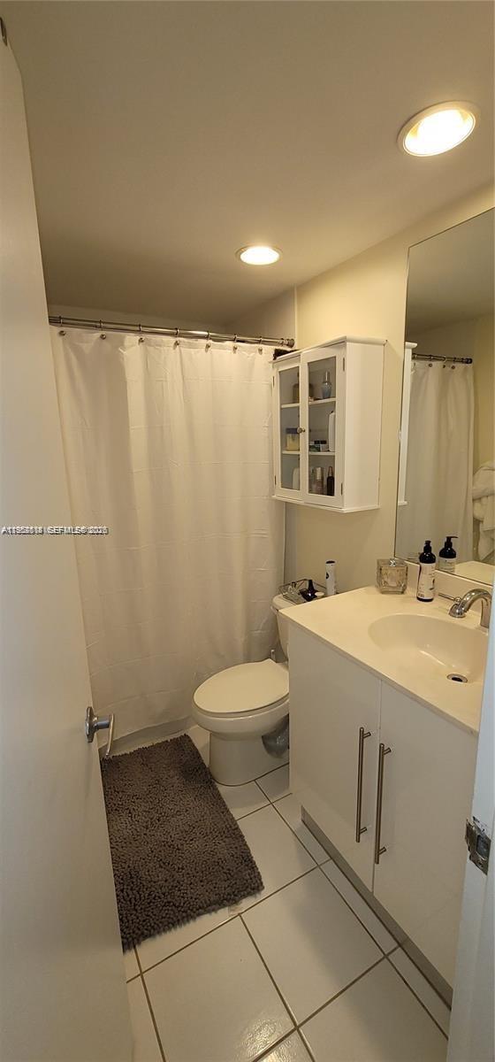 Photo of 3001 Ocean Dr #825, Hollywood, Florida, 33019 -