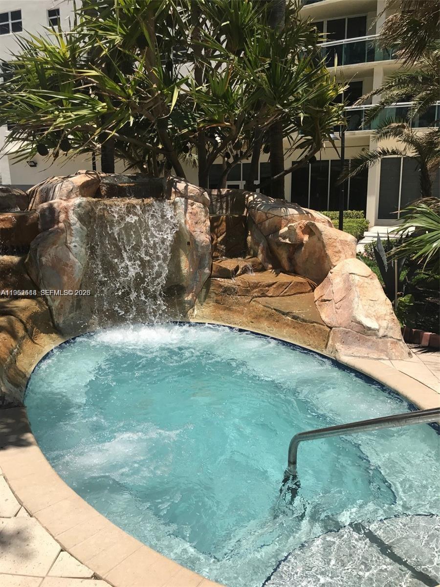 Photo of 3001 Ocean Dr #825, Hollywood, Florida, 33019 -