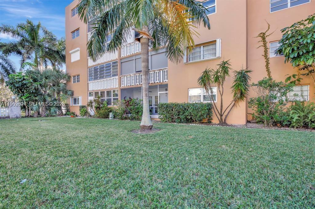 Photo of 219 14th Ave  #107, Hallandale Beach, Florida, 33009 - 
