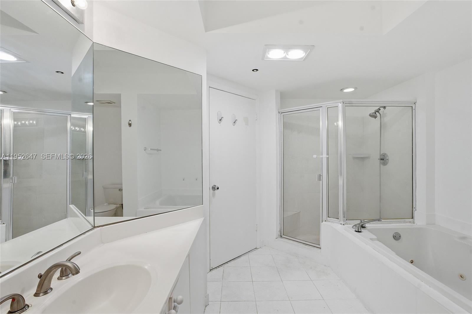 Photo of 20185 Country Club Dr  #502, Aventura, Florida, 33180 - 