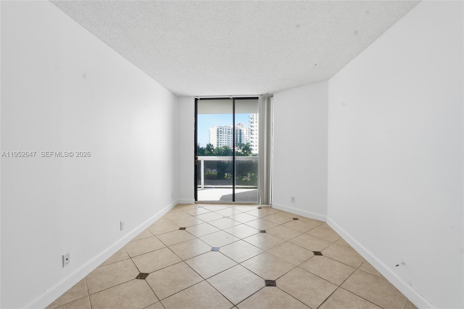 Photo of 20185 Country Club Dr  #502, Aventura, Florida, 33180 - 