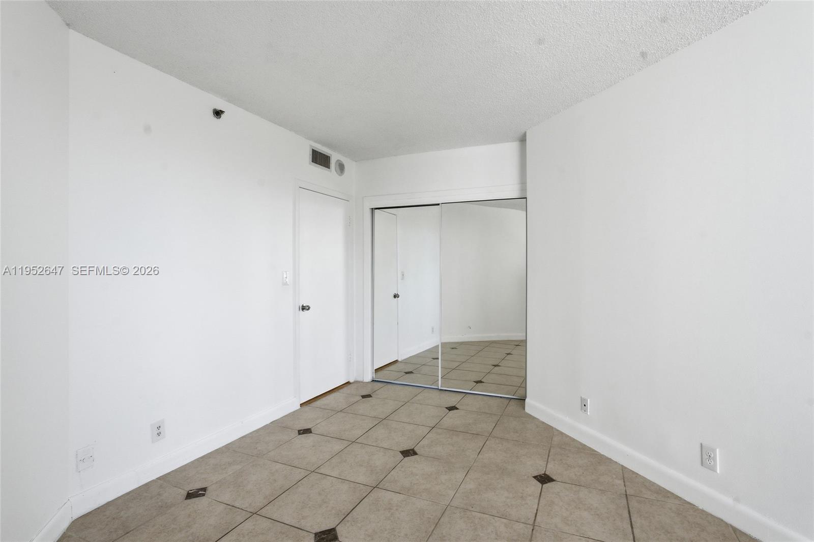 Photo of 20185 Country Club Dr  #502, Aventura, Florida, 33180 - 