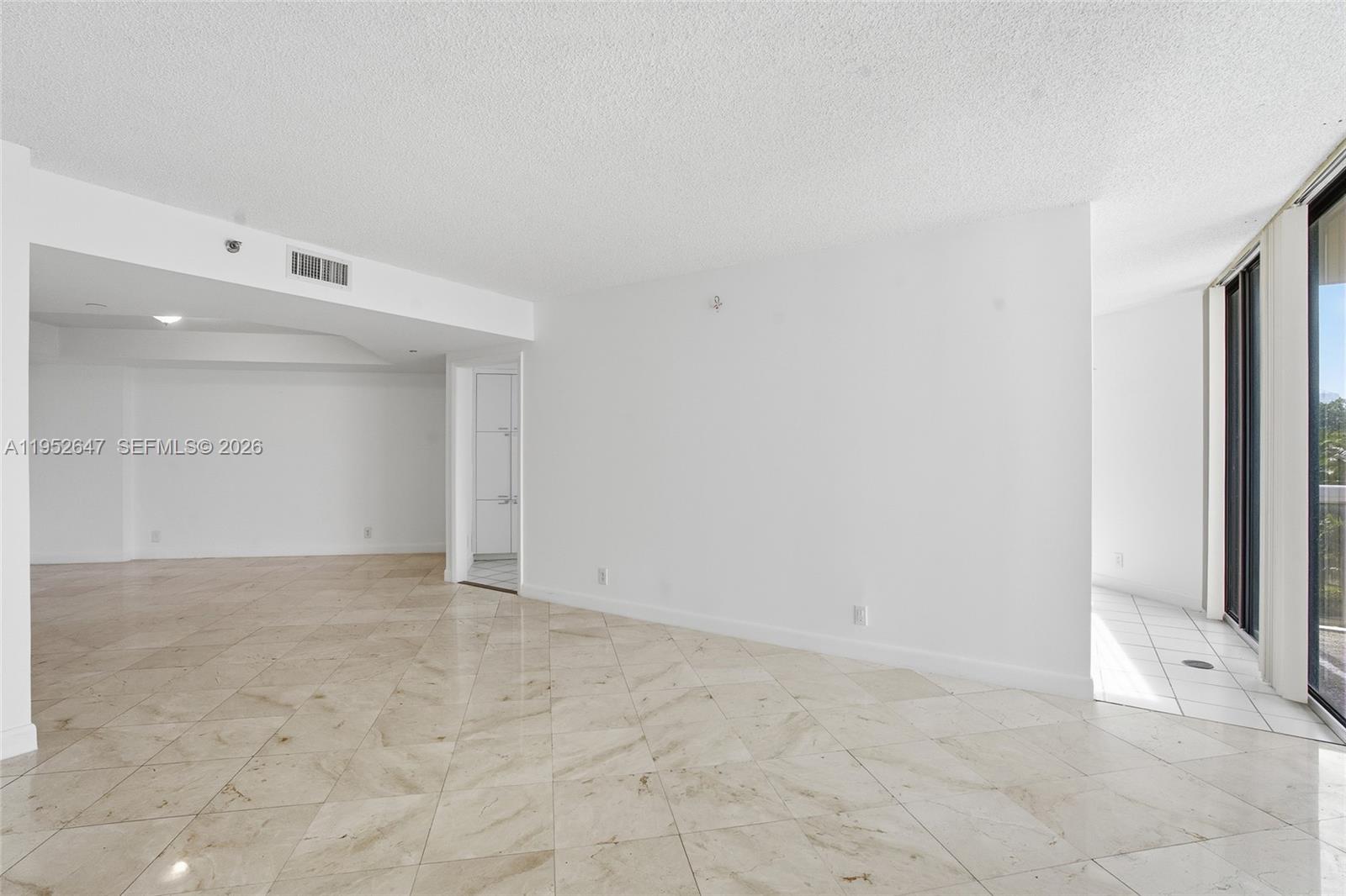 Photo of 20185 Country Club Dr  #502, Aventura, Florida, 33180 - 