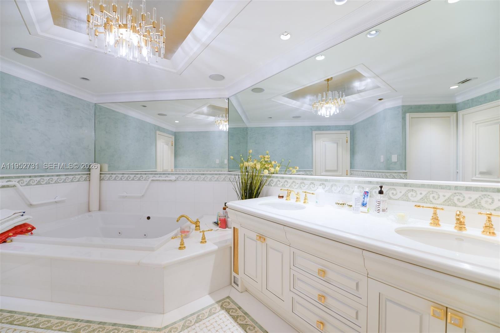 See details PH05 3 / 4 4410 sq. ft. $ 2026-01-26 0 Photo