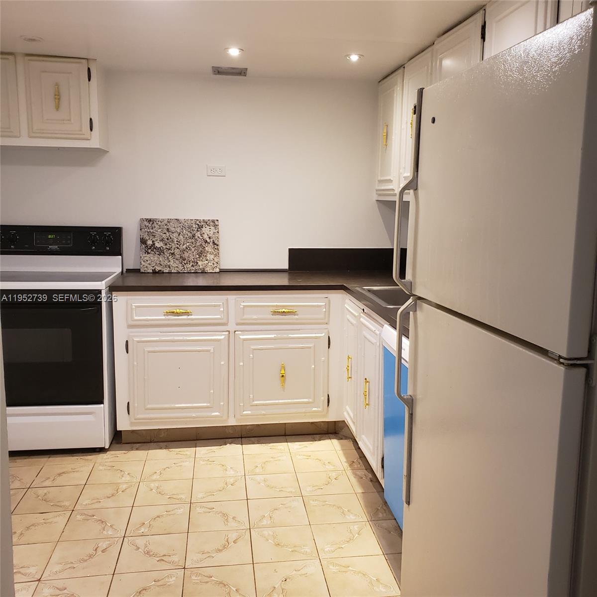 Photo of 701 Three Islands Blvd  #507, Hallandale Beach, Florida, 33009 - 