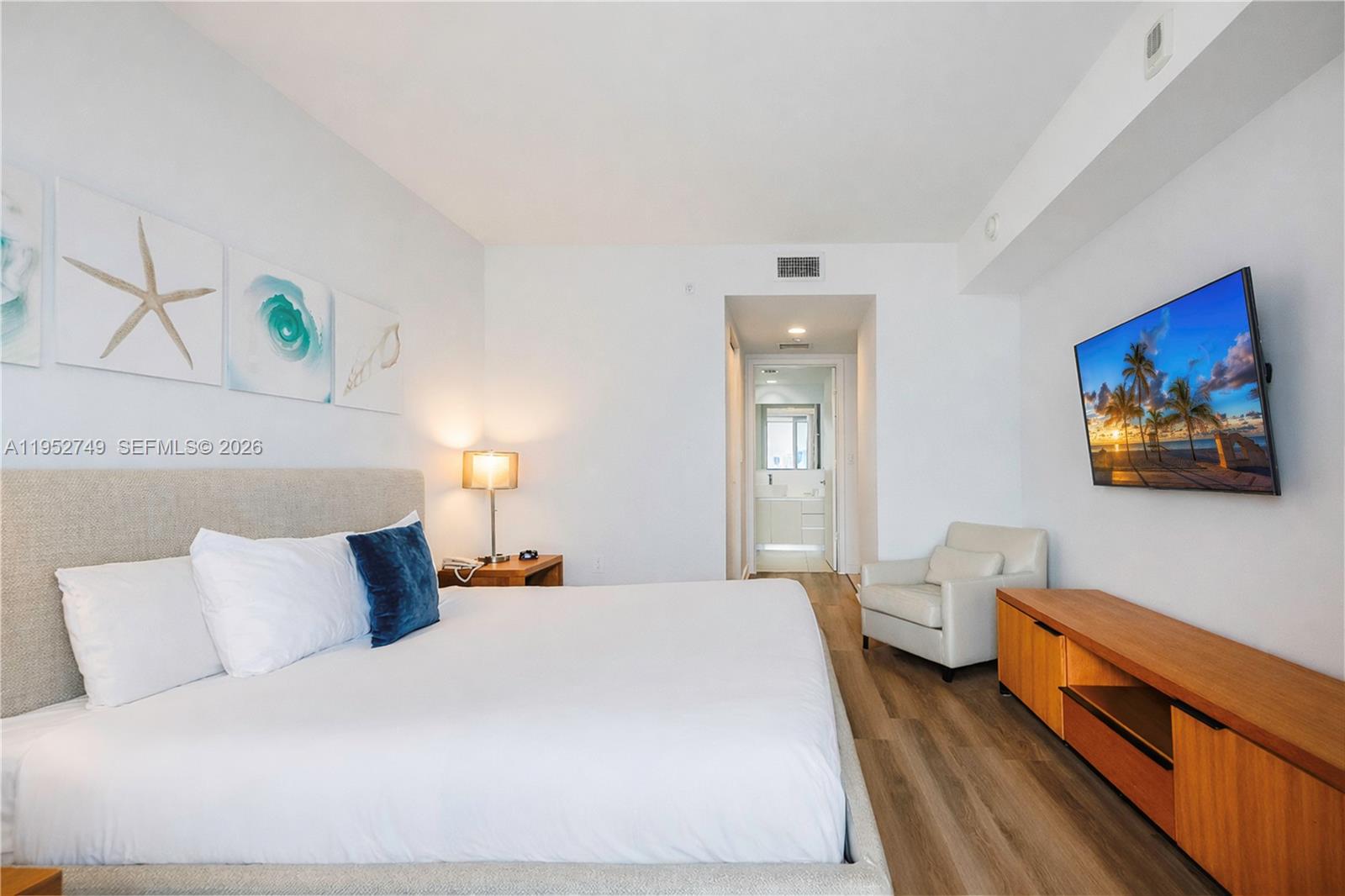 Photo of 2602 Hallandale Beach Blvd #R1905, Hallandale Beach, Florida, 33009 -