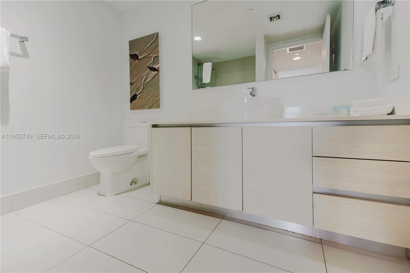 Photo of 2602 Hallandale Beach Blvd #R1905, Hallandale Beach, Florida, 33009 -