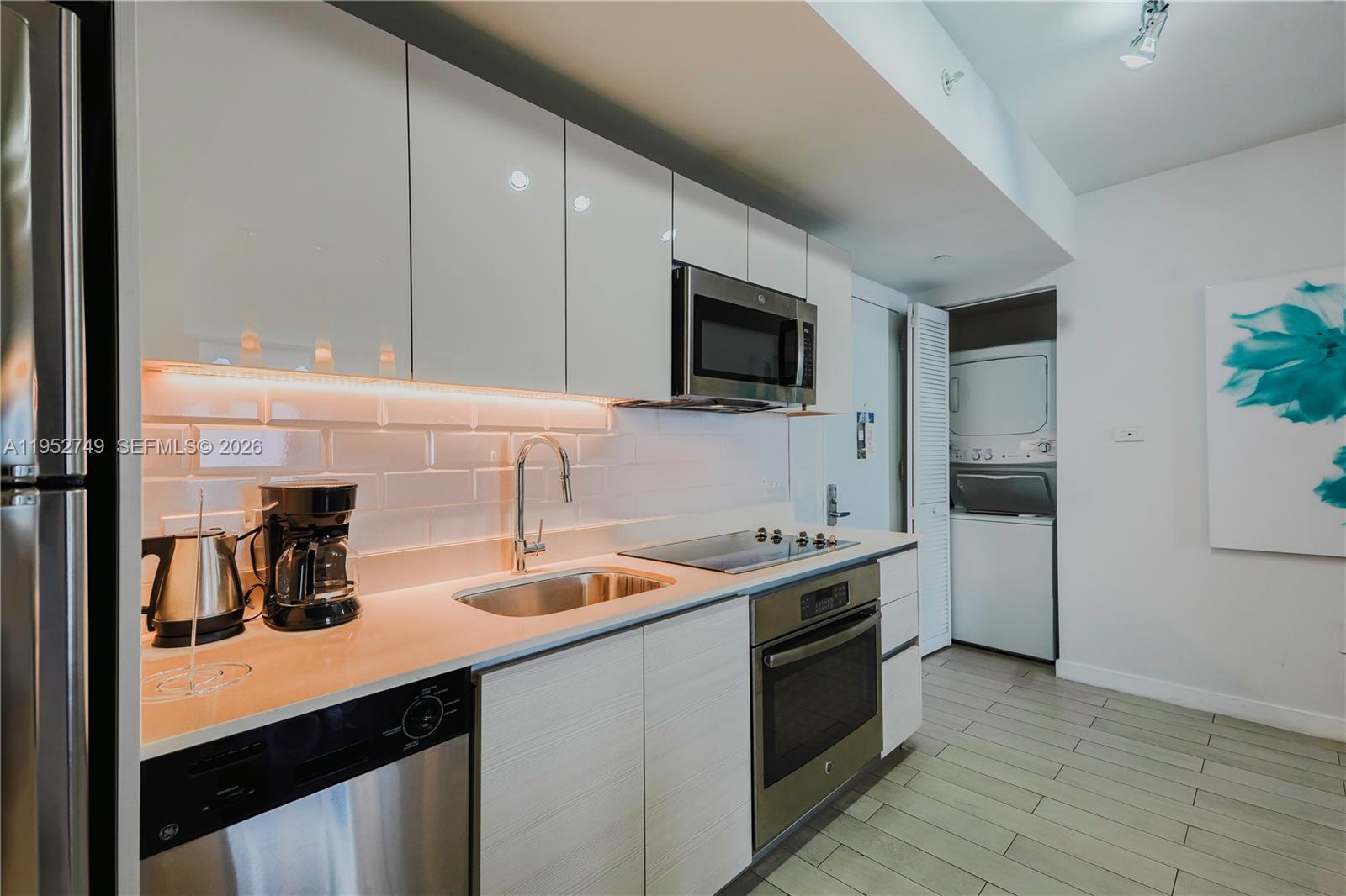 Photo of 2602 Hallandale Beach Blvd #R1905, Hallandale Beach, Florida, 33009 -