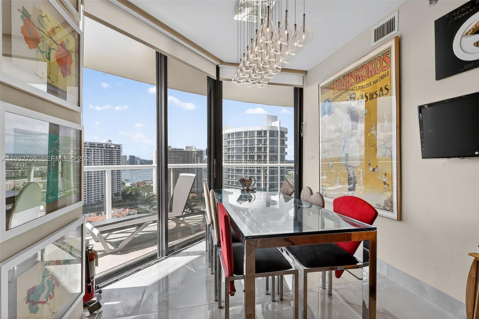 2602 4 / 4 2884 sq. ft. $ 2026-01-26 0 Photo