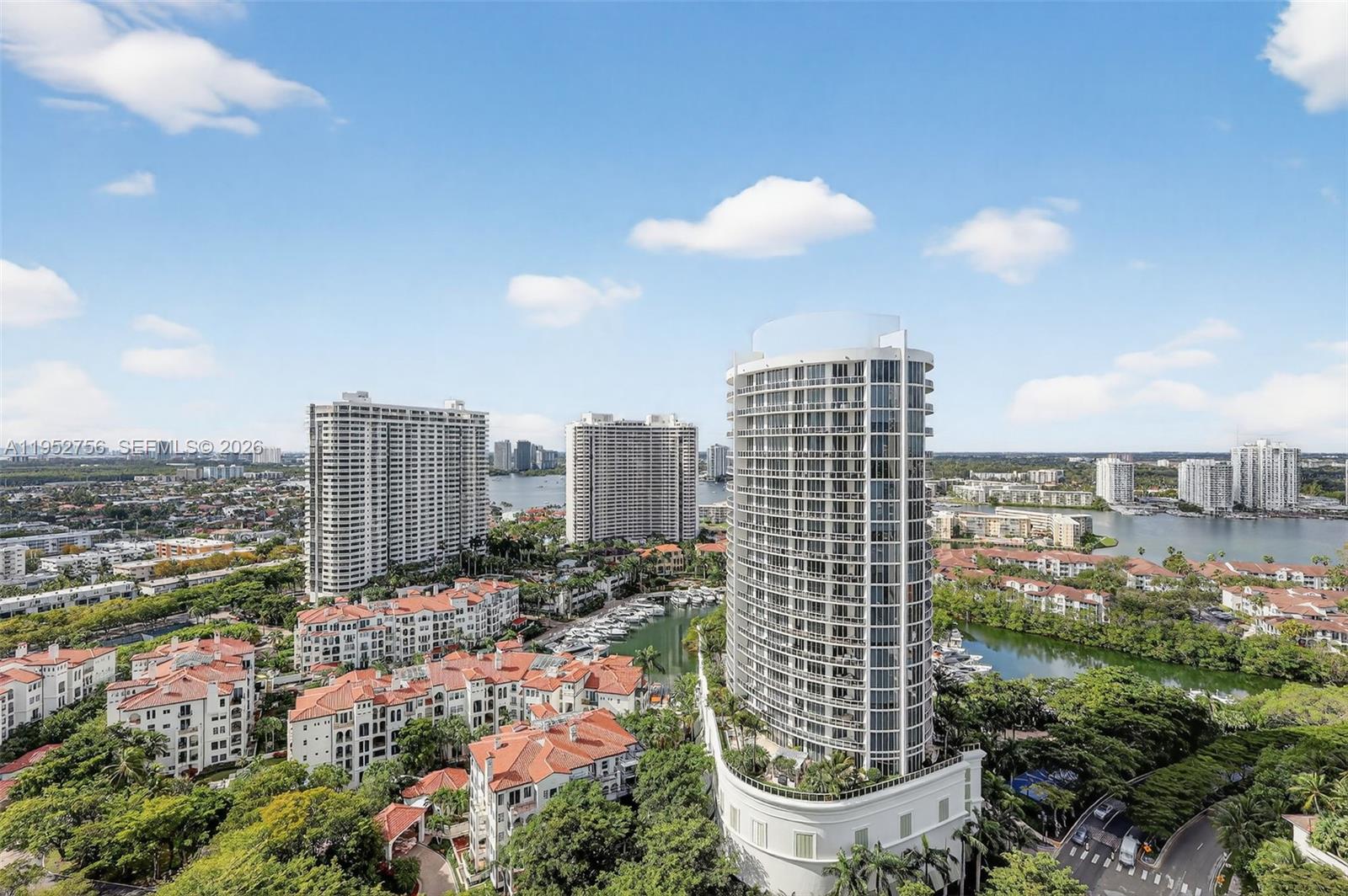 2602 4 / 4 2884 sq. ft. $ 2026-01-26 0 Photo