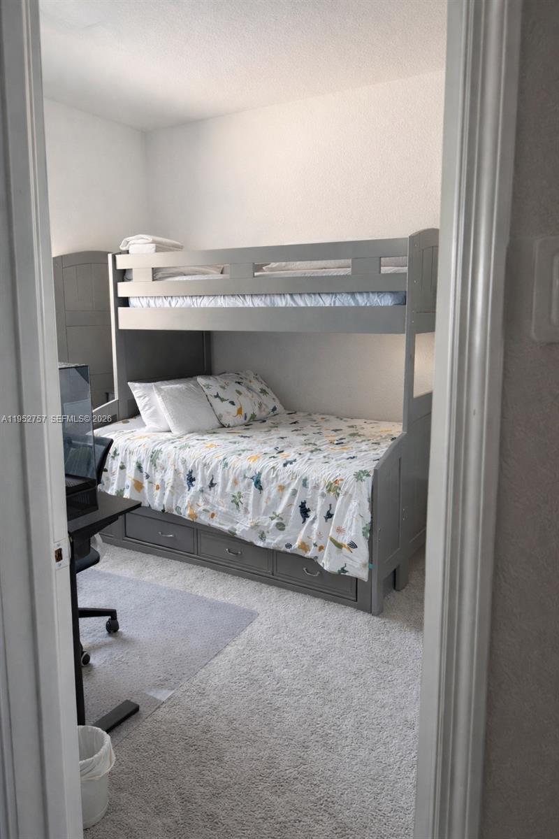 12929 3 / 3 1722 кв.футов $ 2026-01-26 0 Фото