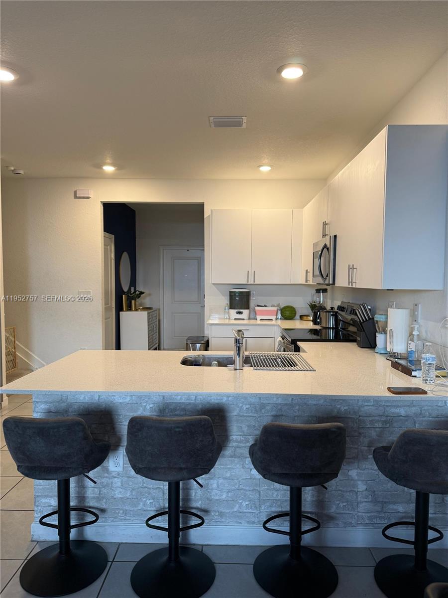 12929 3 / 3 1722 кв.футов $ 2026-01-26 0 Фото