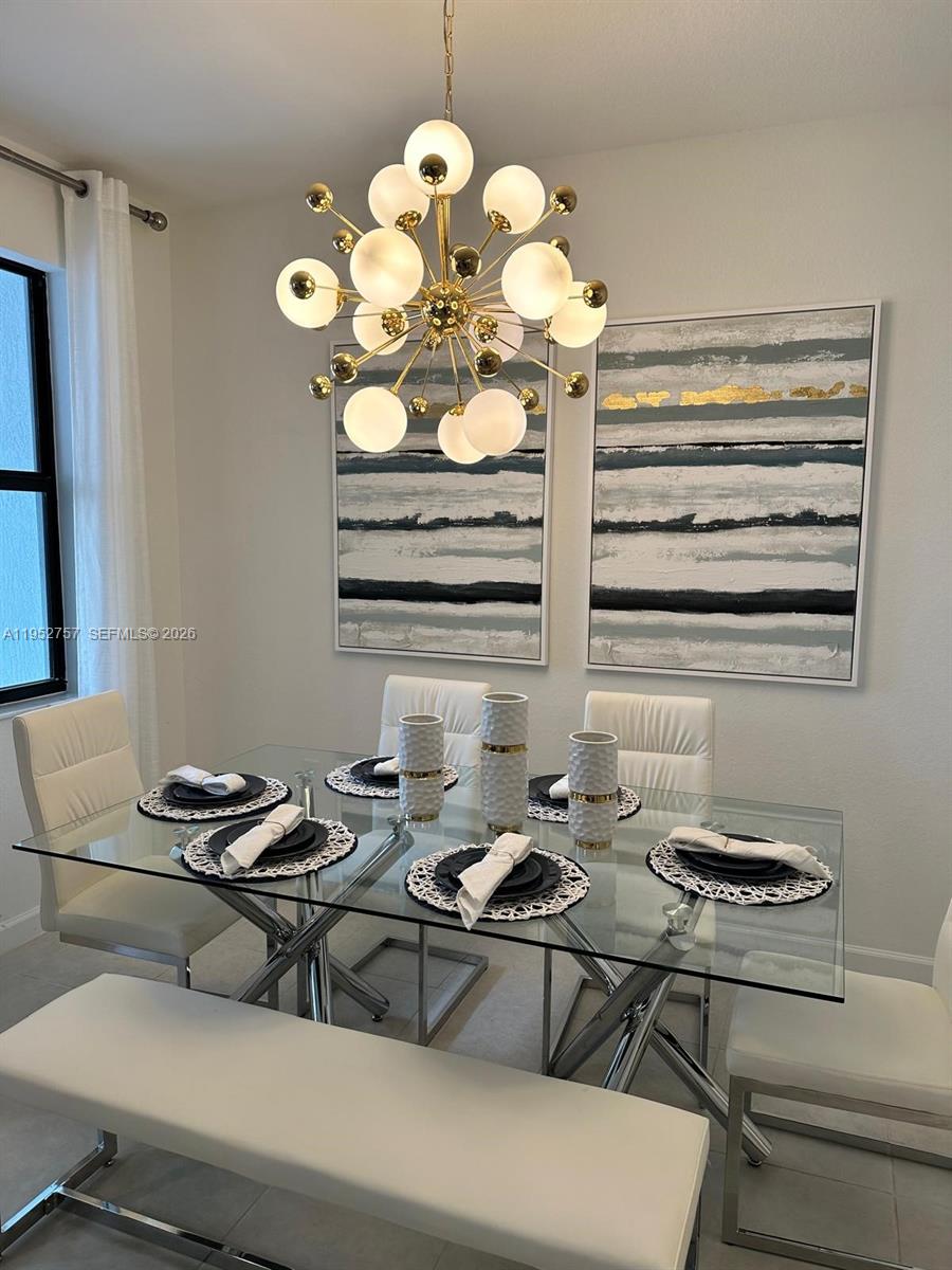 12929 3 / 3 1722 кв.футов $ 2026-01-26 0 Фото