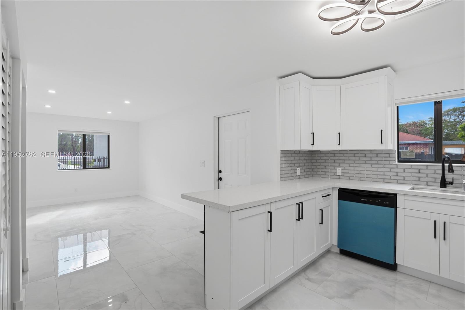   /  2200 sq. ft. $ 2026-01-26 0 Photo