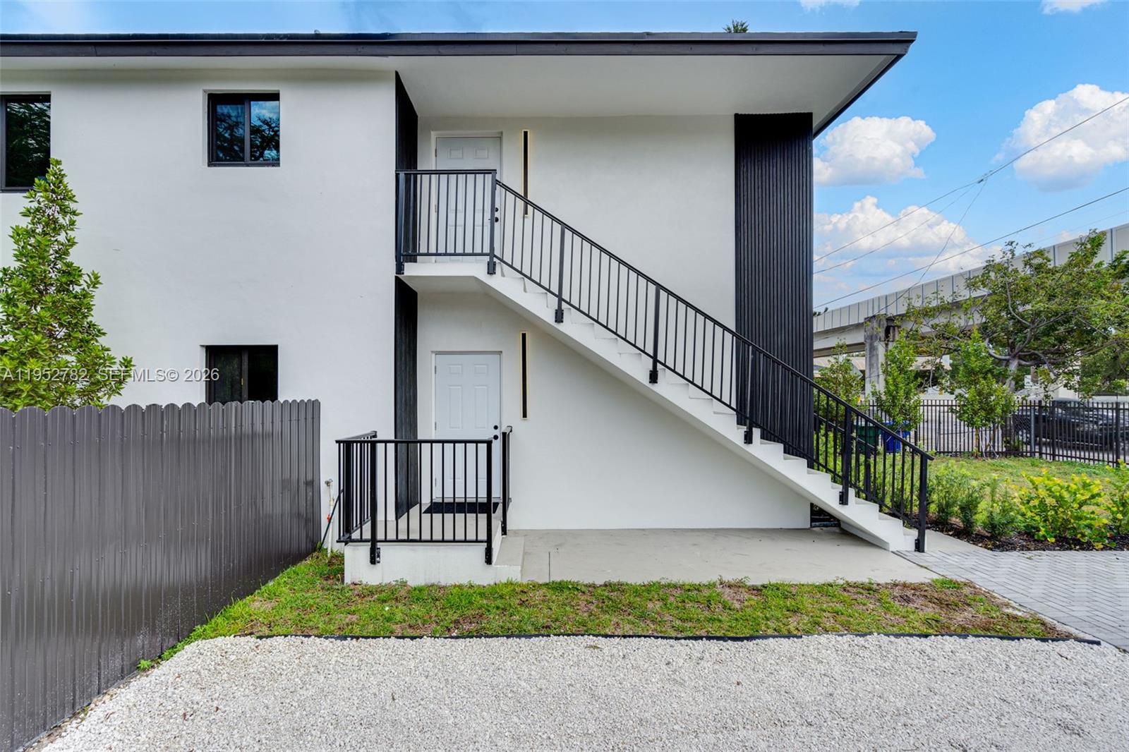   /  2200 sq. ft. $ 2026-01-26 0 Photo