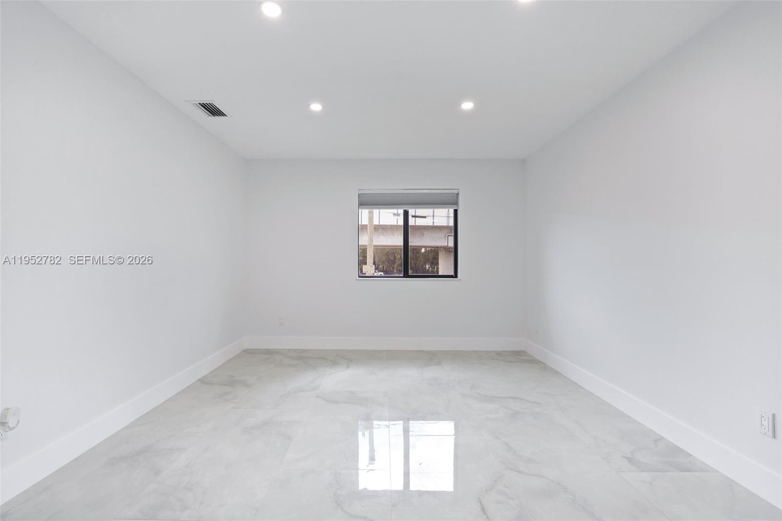   /  2200 sq. ft. $ 2026-01-26 0 Photo