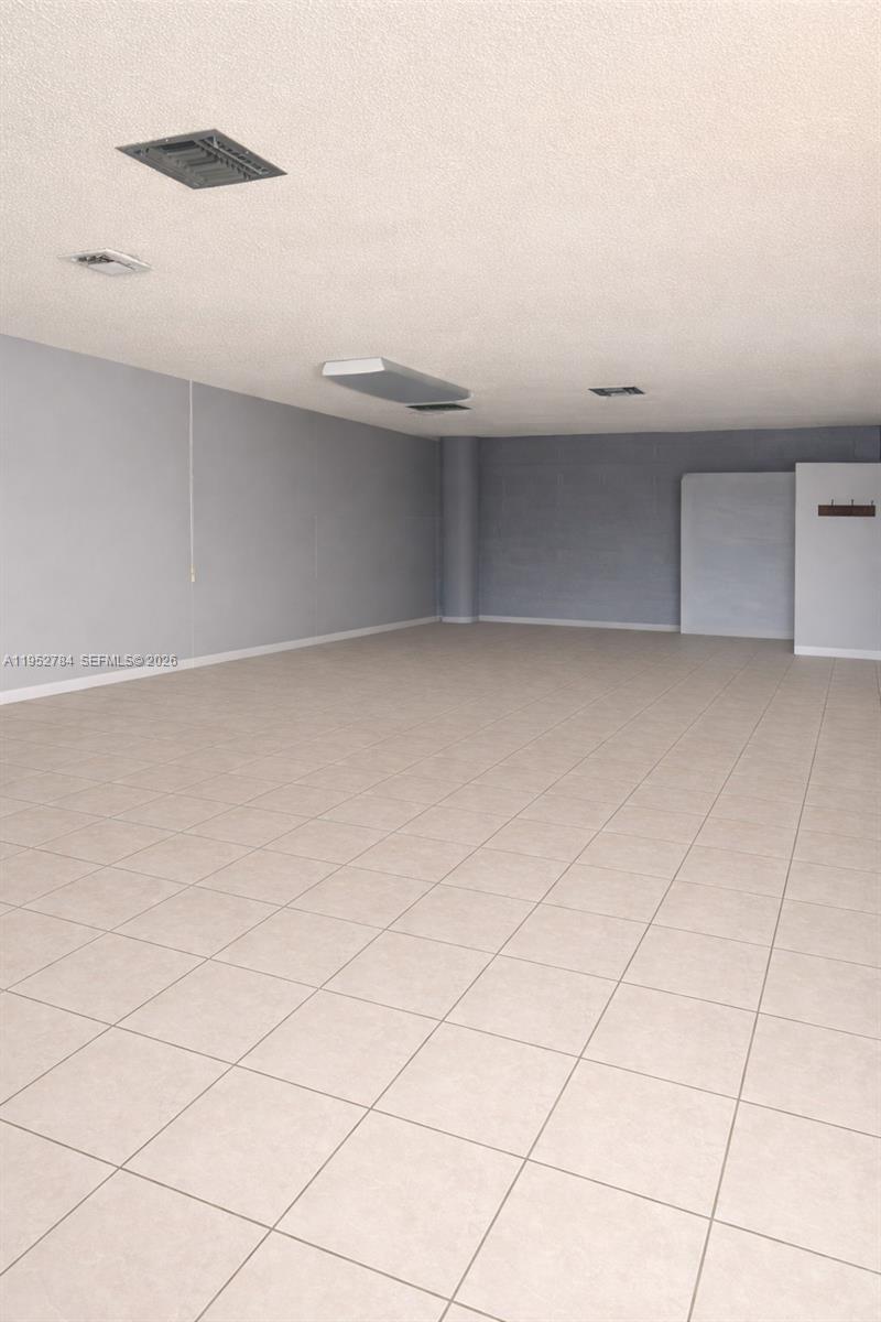 15-1  /   sq. ft. $ 2026-01-26 0 Photo