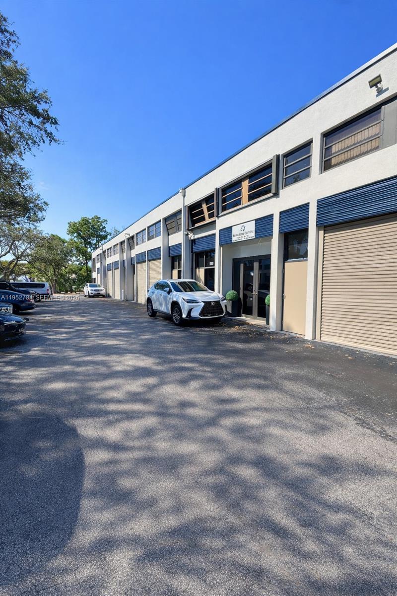 15-1  /   sq. ft. $ 2026-01-26 0 Photo