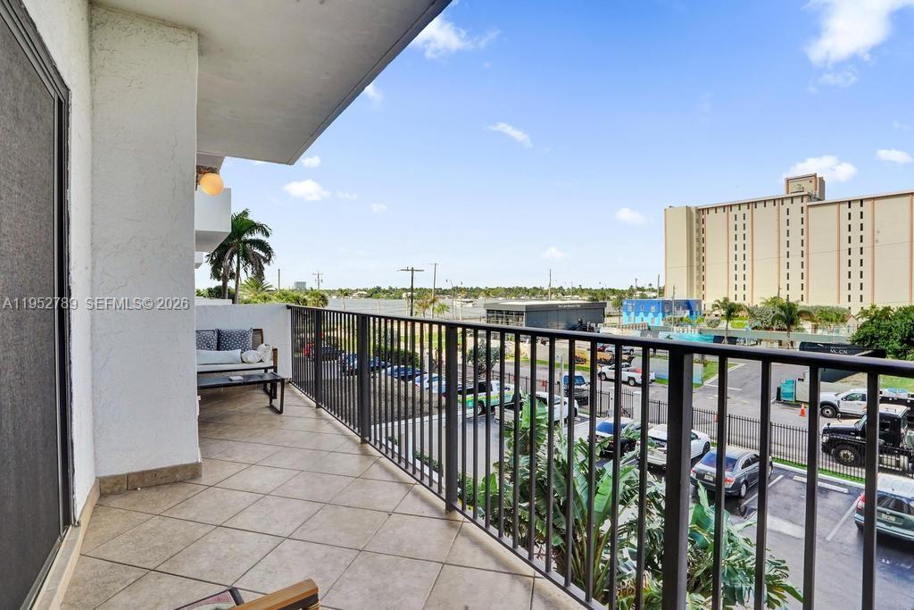 Photo of 1201 Ocean Dr  #310N, Hollywood, Florida, 33019 - 