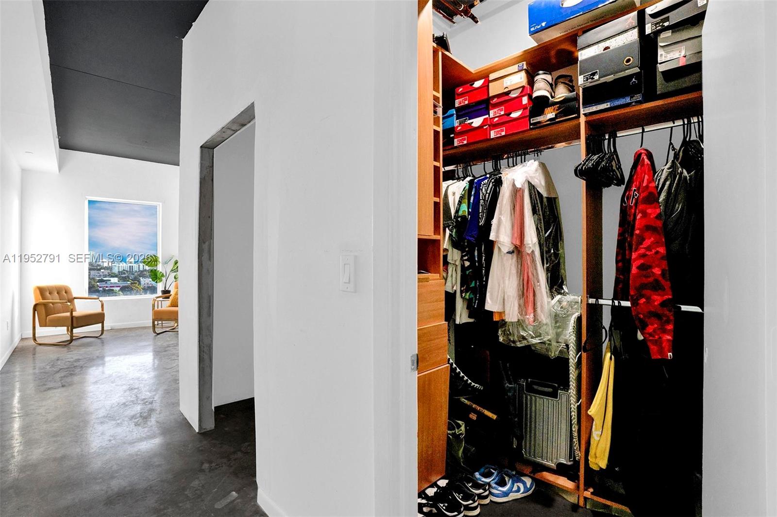 1109 2 / 2 1000 кв.футов $ 2026-01-26 0 Фото