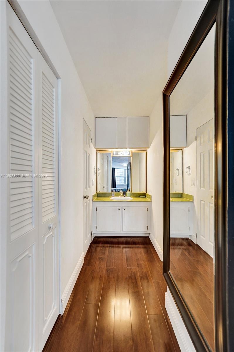 Photo of 2201 Ocean Dr  #608, Hollywood, Florida, 33019 - 