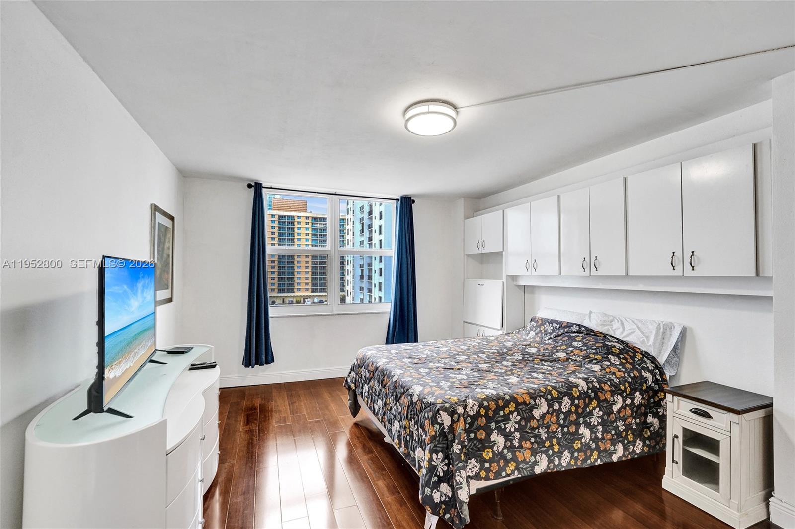 Photo of 2201 Ocean Dr  #608, Hollywood, Florida, 33019 - 