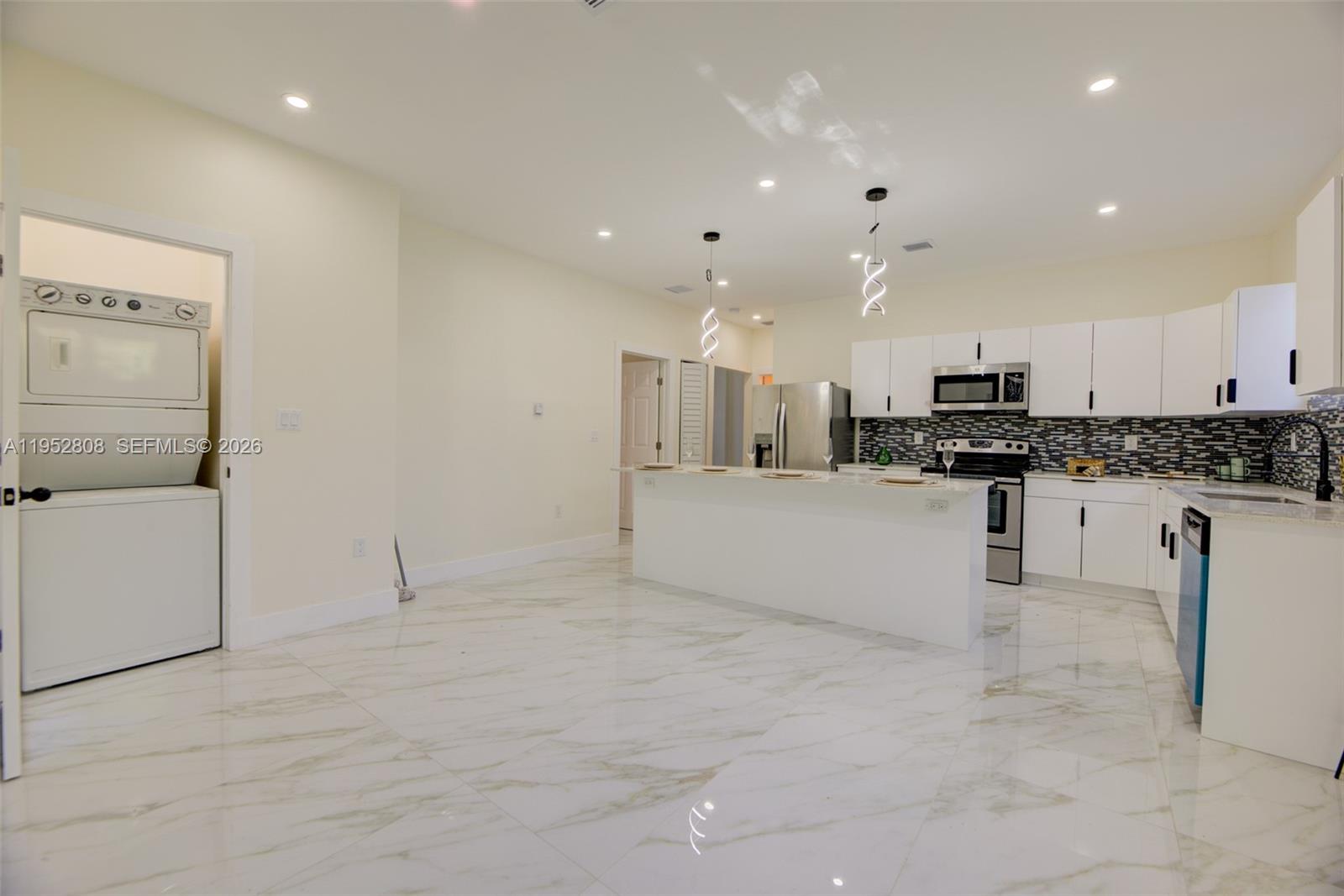   /  2738 sq. ft. $ 2026-01-26 0 Photo