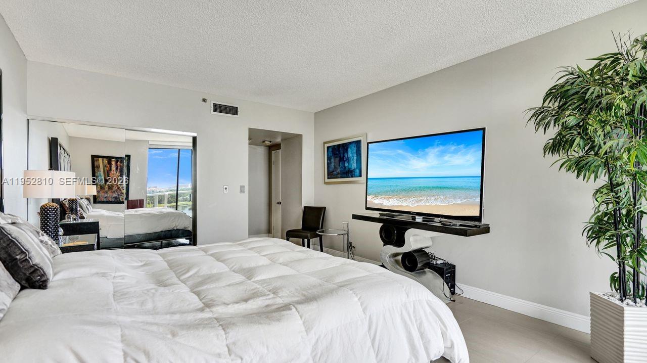 Photo of 20281 Country Club Dr  #809, Aventura, Florida, 33180 - 