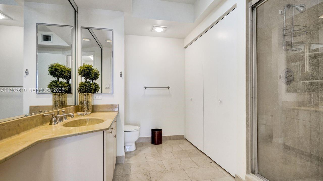 Photo of 20281 Country Club Dr  #809, Aventura, Florida, 33180 - 