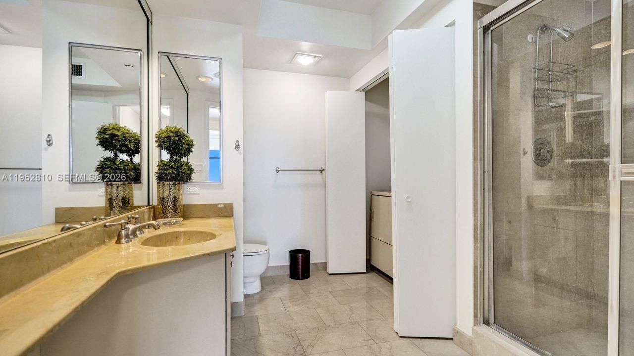 Photo of 20281 Country Club Dr  #809, Aventura, Florida, 33180 - 