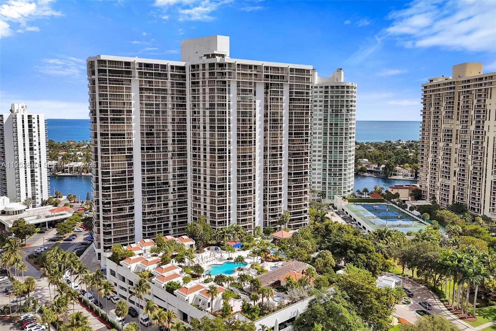 Photo of 20281 Country Club Dr  #809, Aventura, Florida, 33180 - 