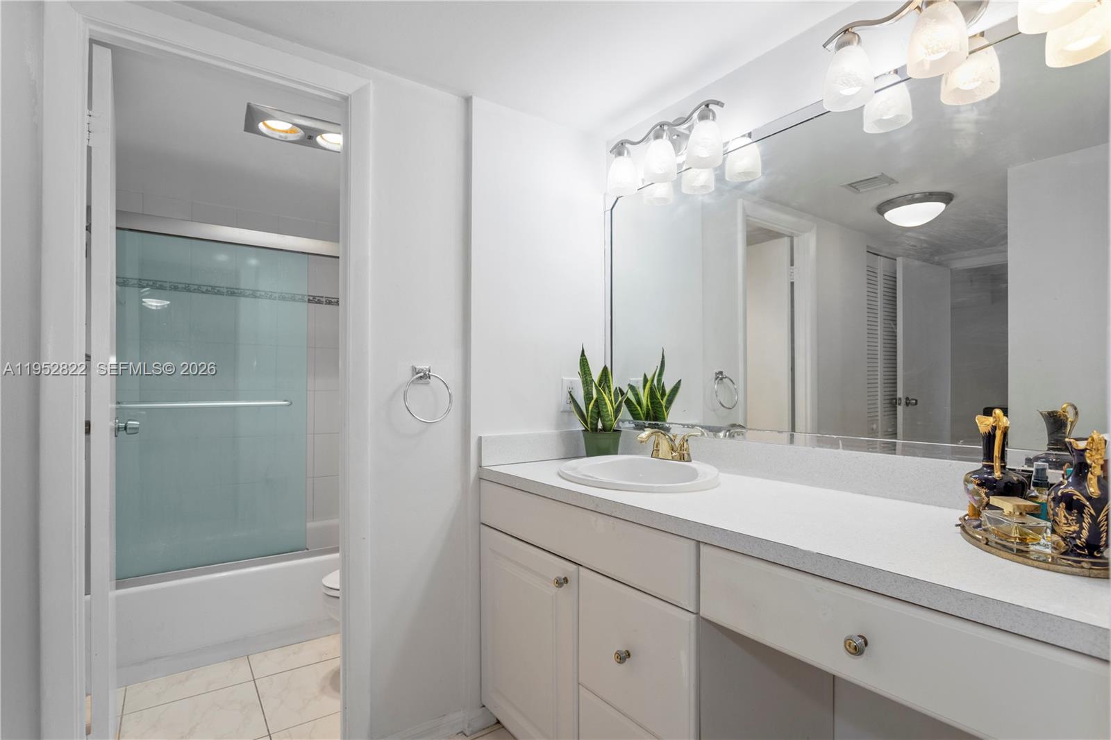 Photo of 20379 Country Club Dr  #532, Aventura, Florida, 33180 - 