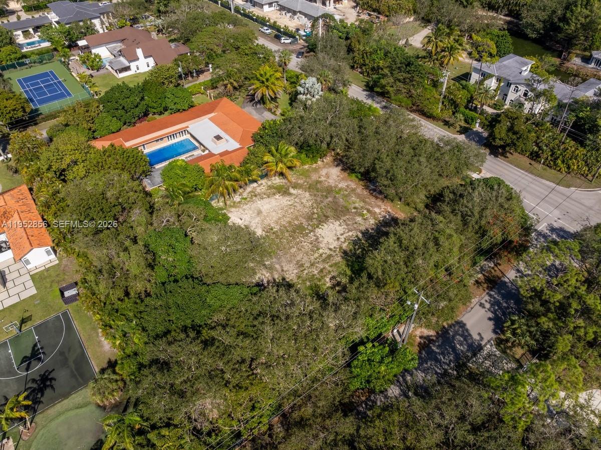   /   кв.футов $ 2026-01-26 0 Фото