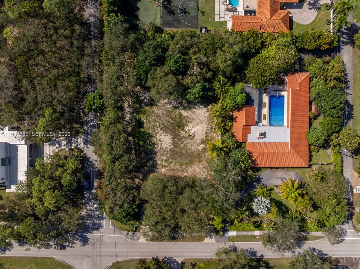   /   кв.футов $ 2026-01-26 0 Фото