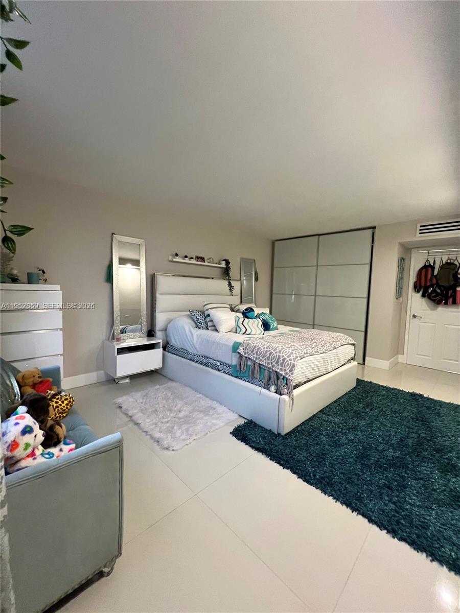 5P 2 / 2 1326 sq. ft. $ 2026-01-26 0 foto