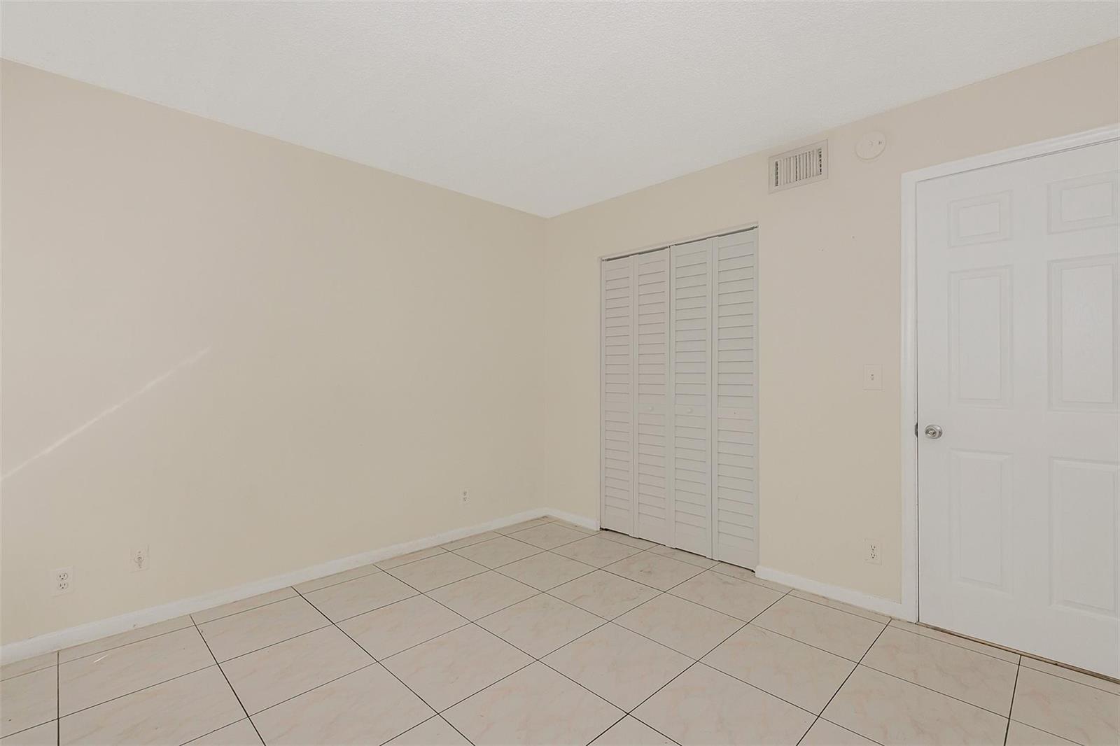   / 0 5387 sq. ft. $ 2026-06-21 0 foto