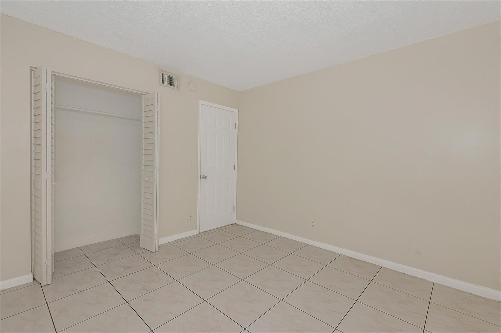   / 0 5387 sq. ft. $ 2026-06-21 0 foto