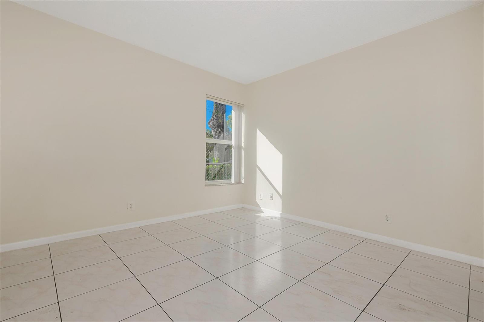   / 0 5387 sq. ft. $ 2026-06-21 0 foto