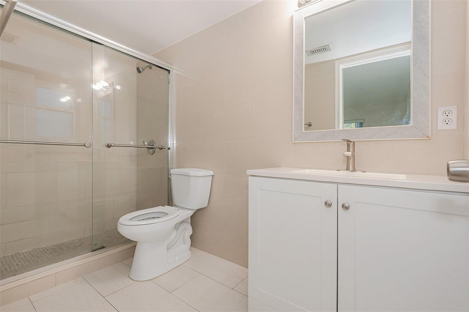   / 0 5387 sq. ft. $ 2026-06-21 0 foto