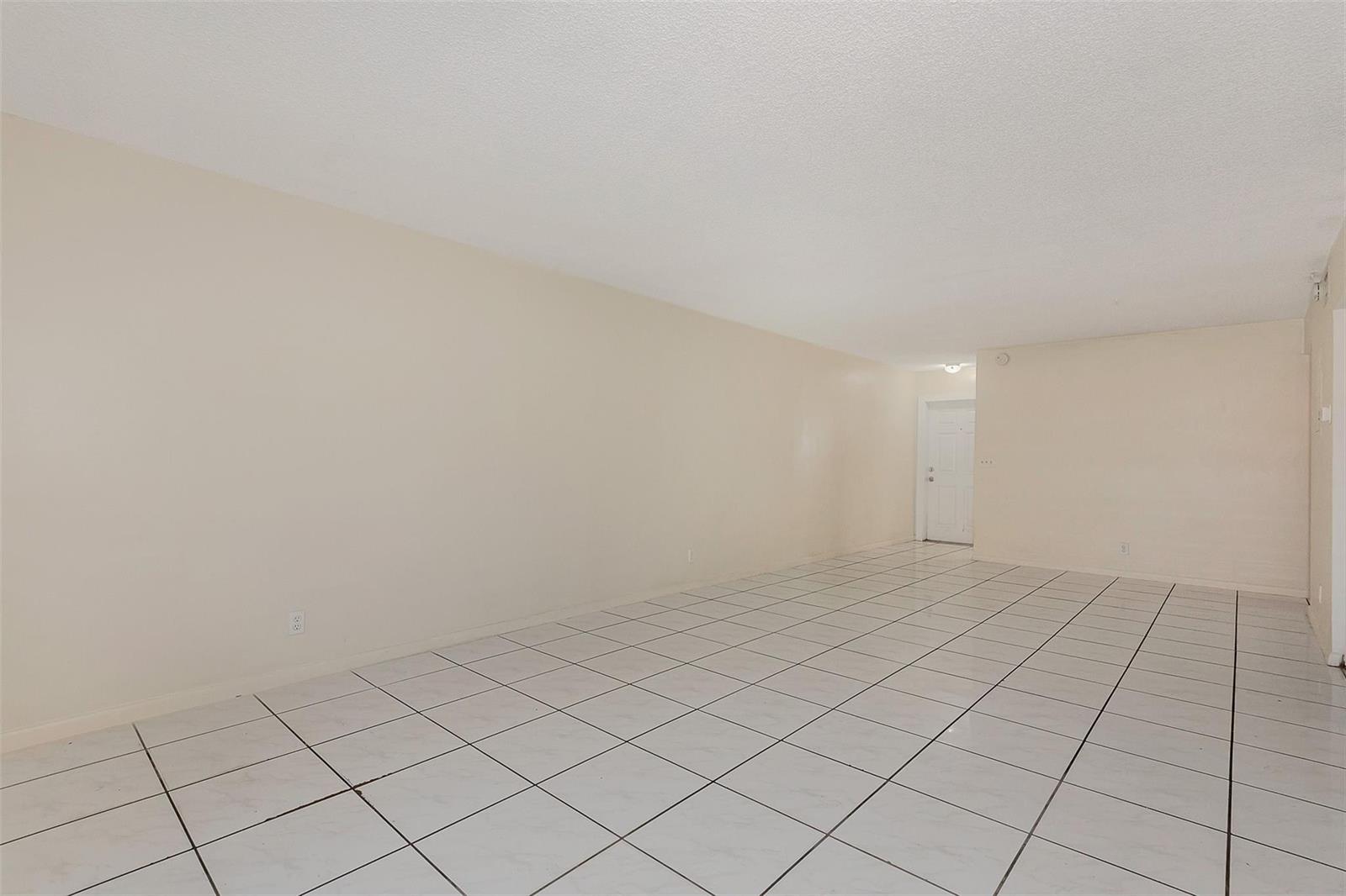   / 0 5387 sq. ft. $ 2026-06-21 0 foto
