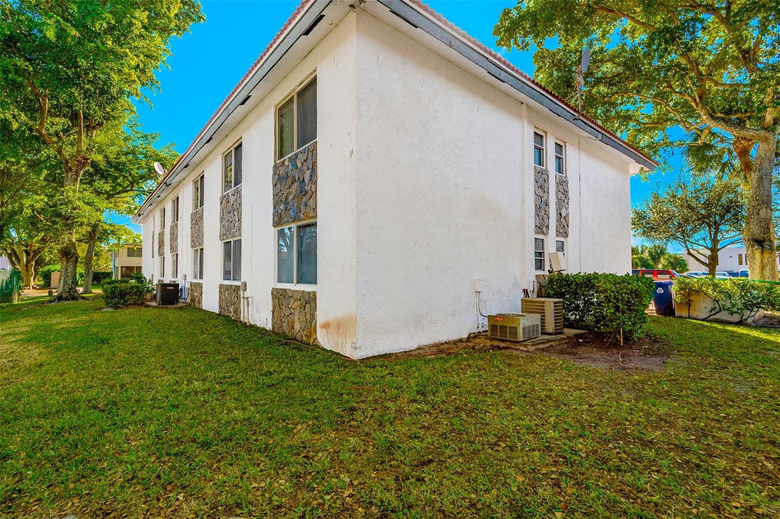   / 0 5387 sq. ft. $ 2026-06-21 0 foto