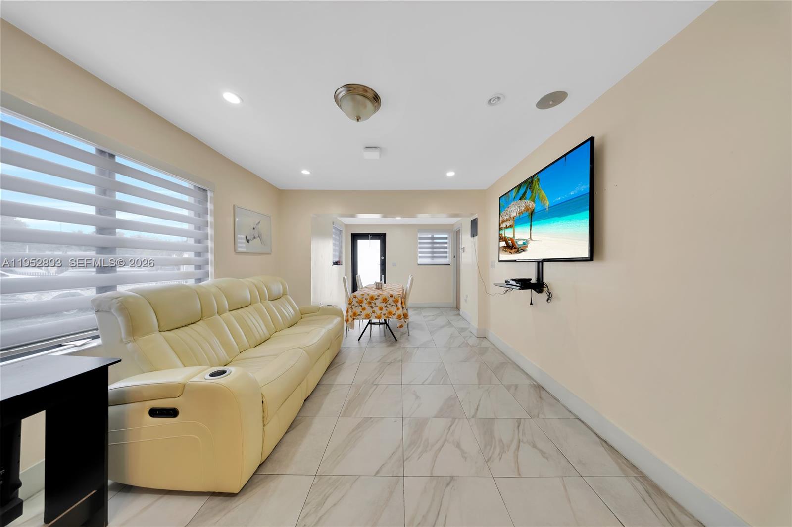   /  2211 sq. ft. $ 2026-01-26 0 Photo