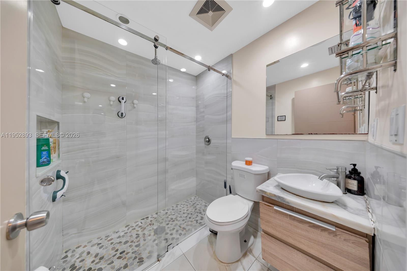   /  2211 sq. ft. $ 2026-01-26 0 Photo