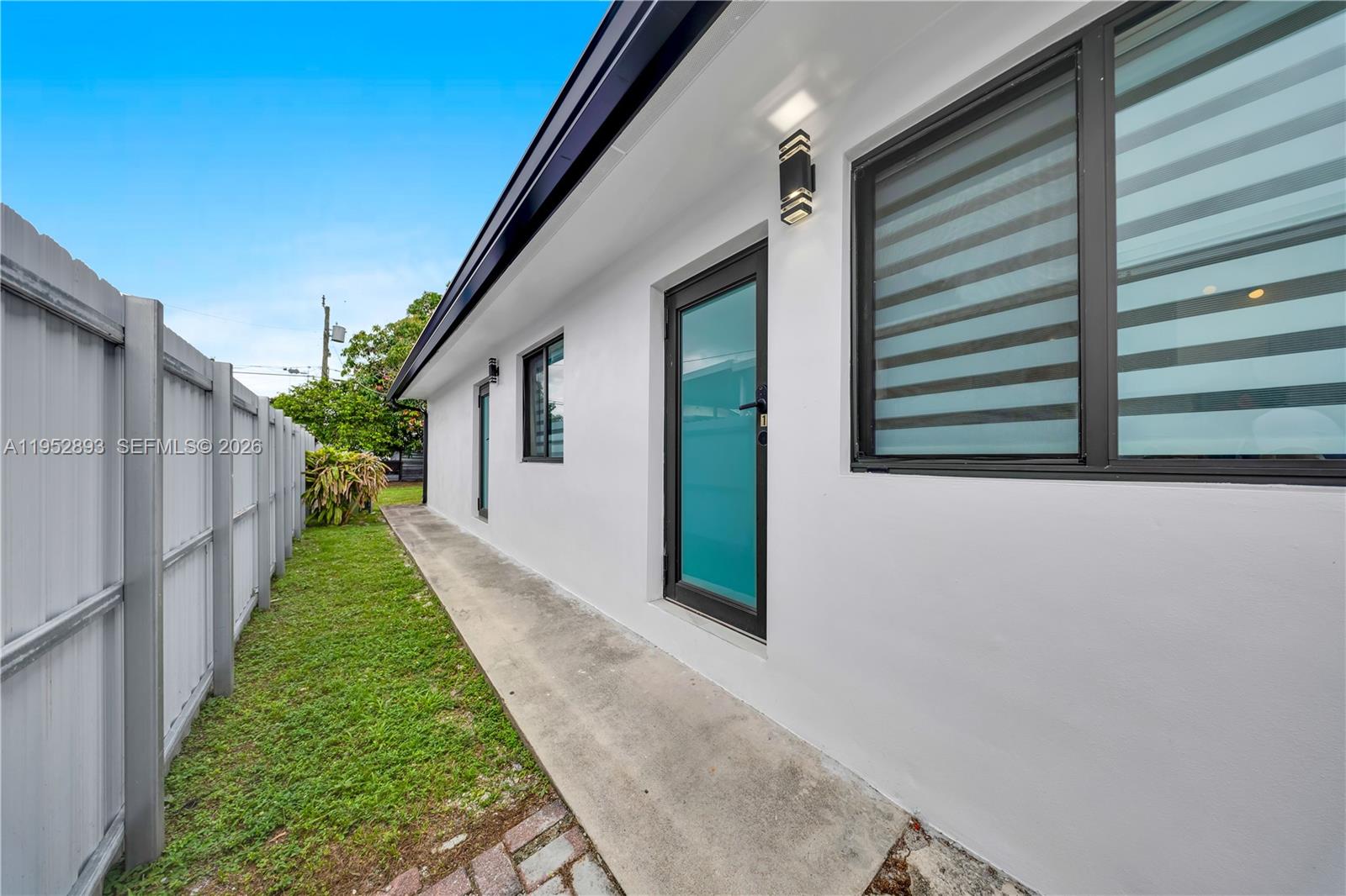   /  2211 sq. ft. $ 2026-01-26 0 Photo