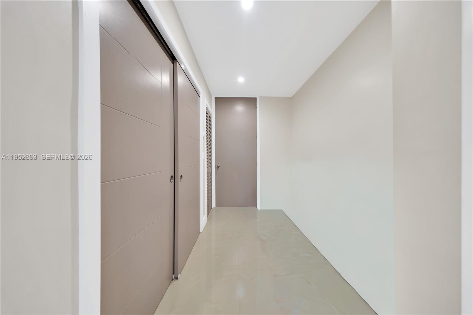   /  2211 sq. ft. $ 2026-01-26 0 Photo