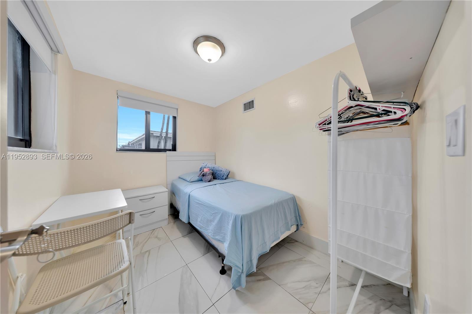   /  2211 sq. ft. $ 2026-01-26 0 Photo