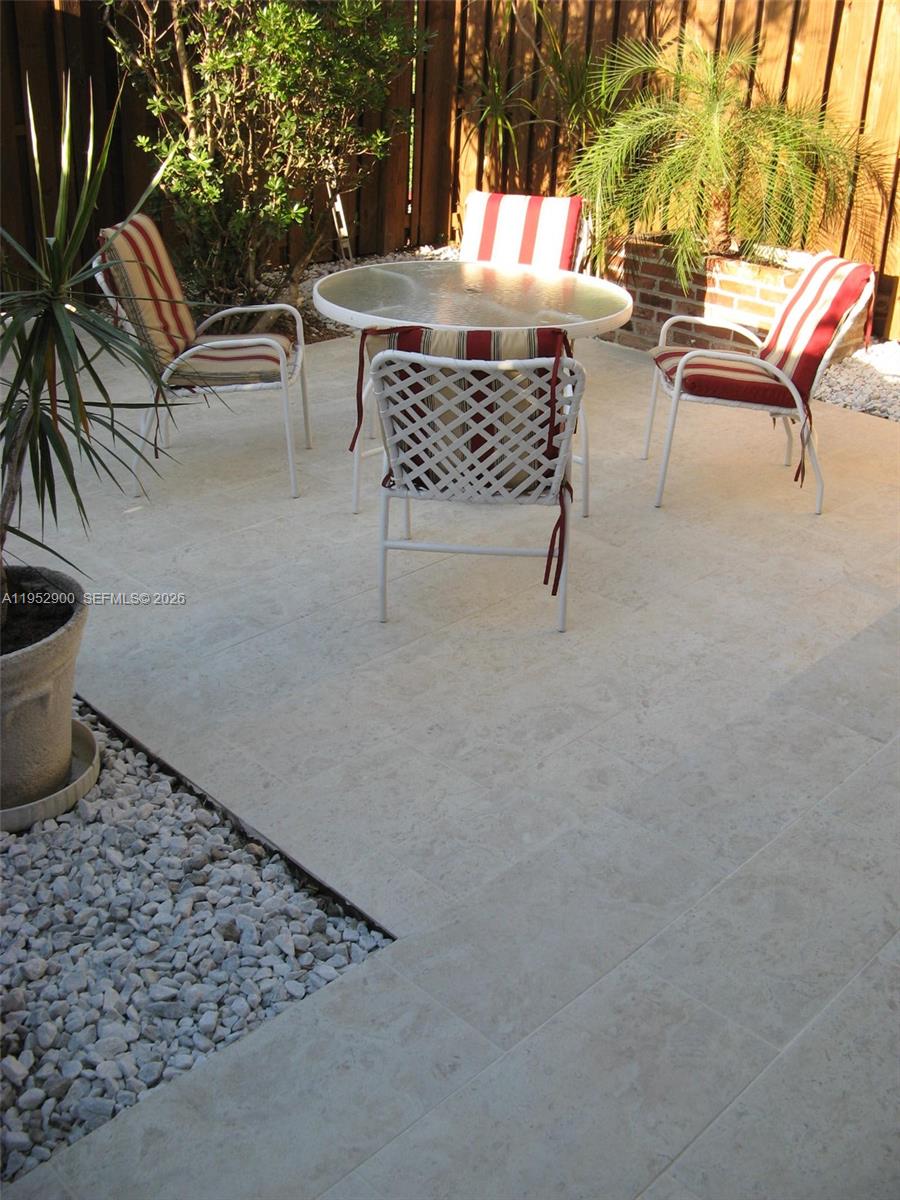 Photo of 2217 7th St (2217), Hallandale Beach, Florida, 33009 -